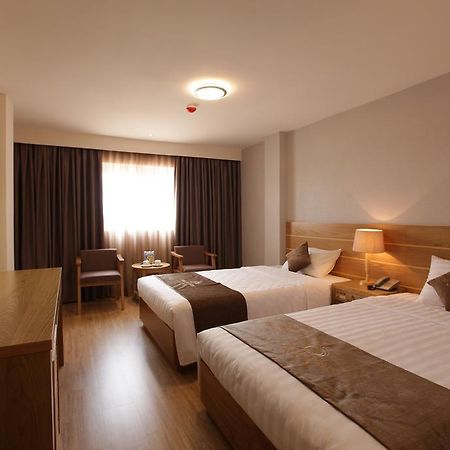Minh Tam Hotel & Spa 3/2 Хошимин Экстерьер фото